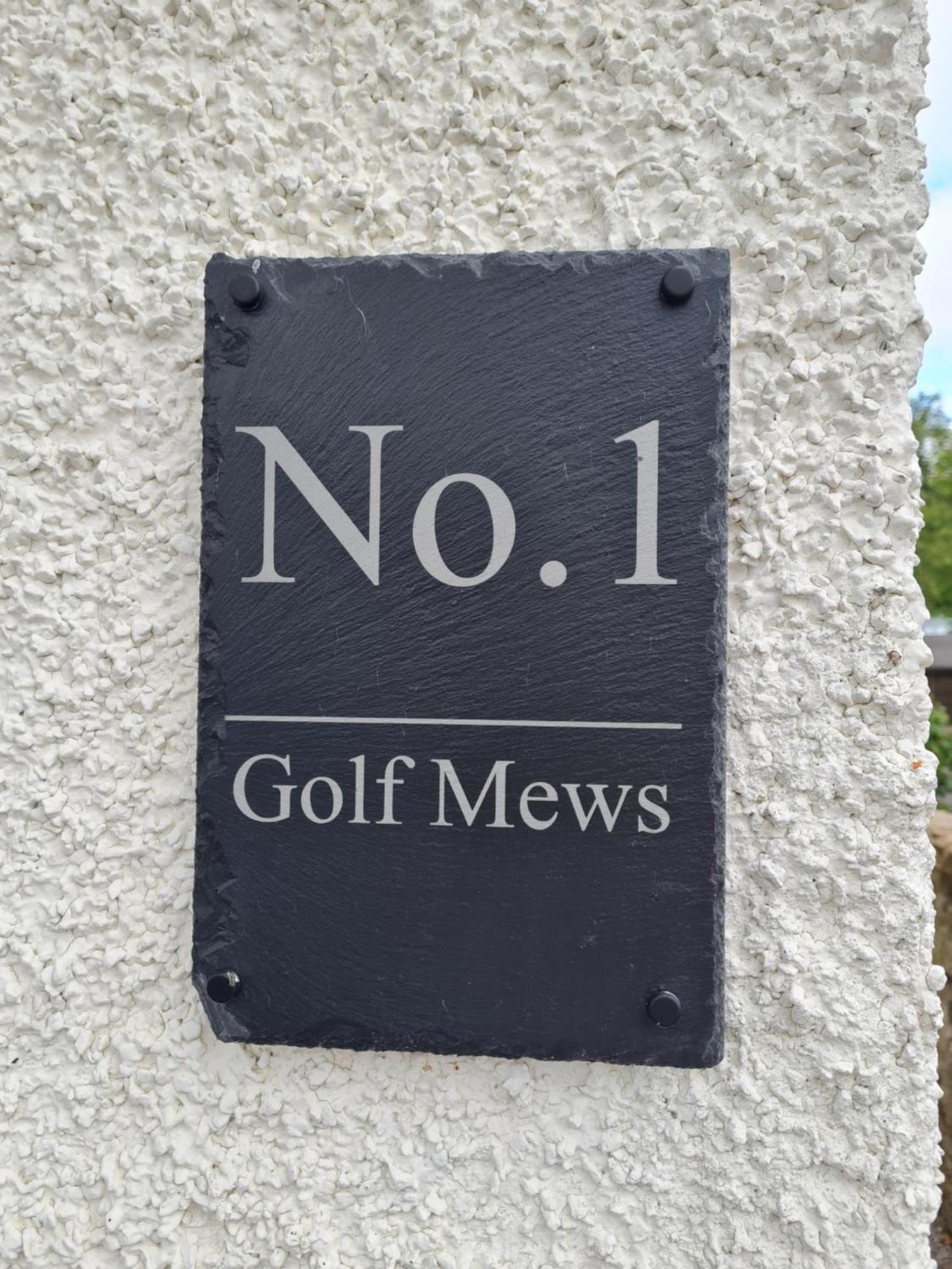 1 Golf Mews Apartamento Ballater Exterior foto